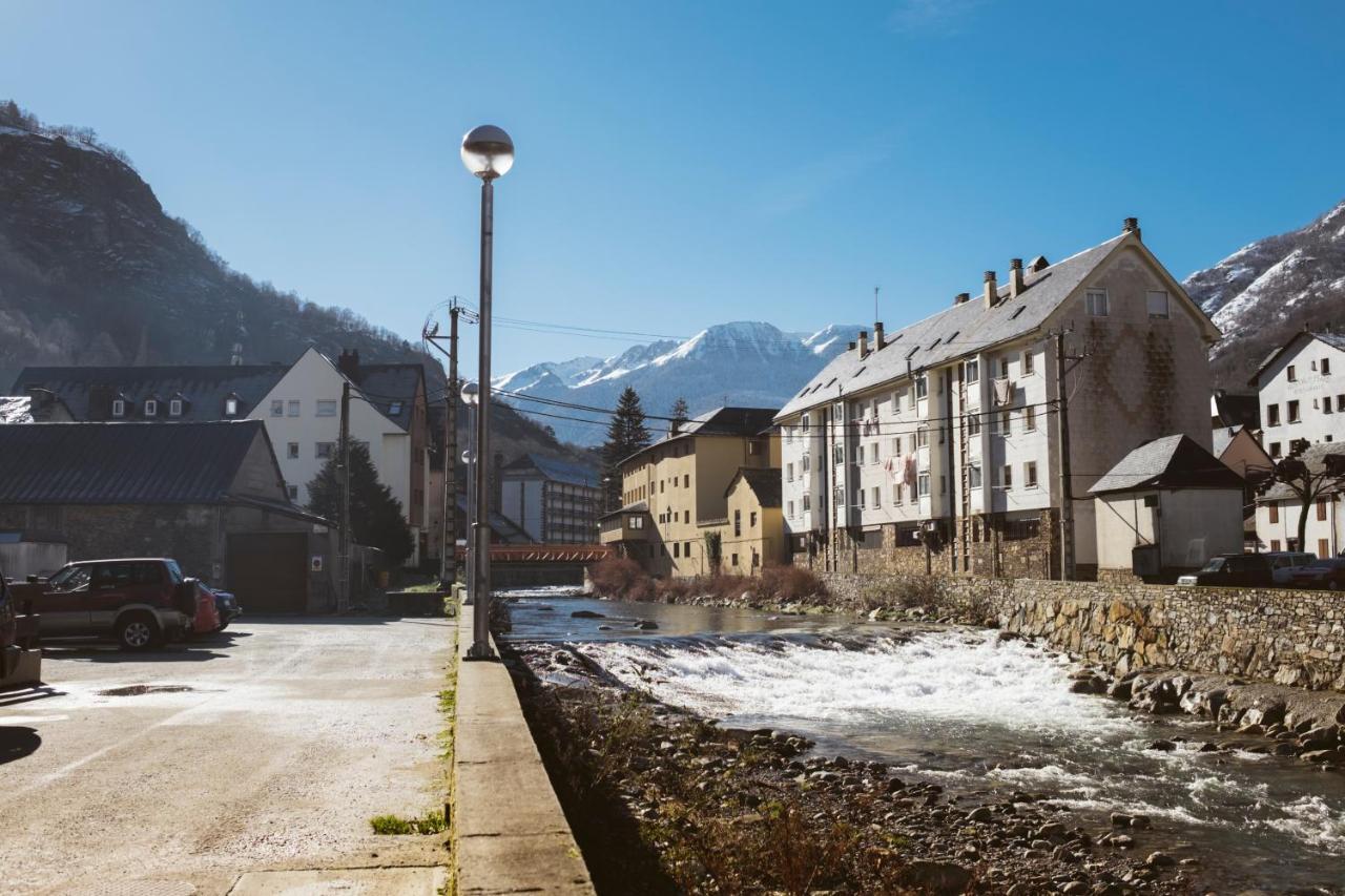 Apartamento Toran Les Exteriér fotografie