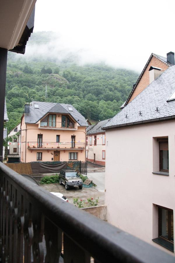 Apartamento Toran Les Exteriér fotografie